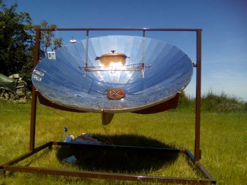 Stage de construction de cuiseur solaire parabolique